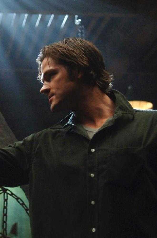Supernatural Sam Winchester #4 Cover F Photo 1 Limited Full Art Variant