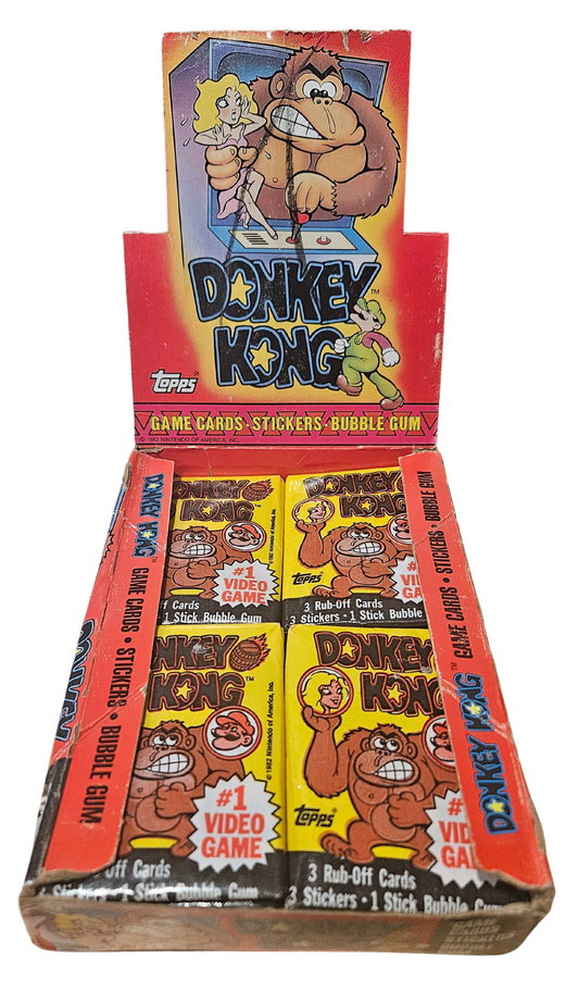 ONE SEALED PACK OF 1982 TOPPS DONKEY KONG TRADING CARDS